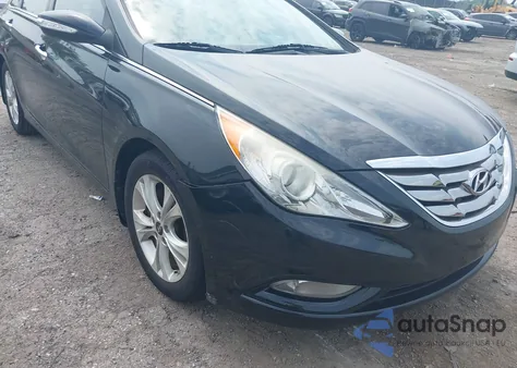 2013 Hyundai Sonata Limited z USA, uszkodzony, nr VIN 5NPEC4AC2DH728683